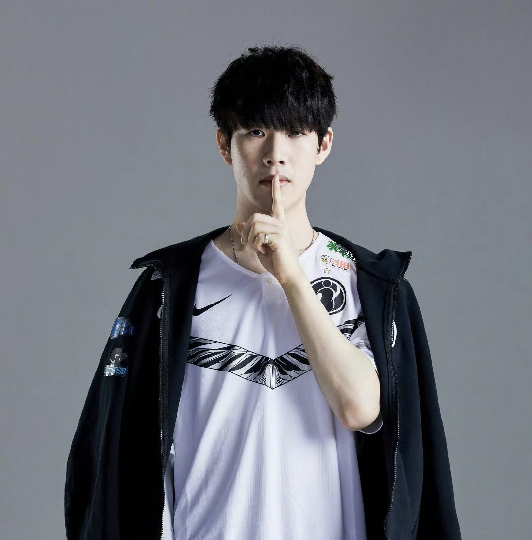 的后防大将 的后防大将