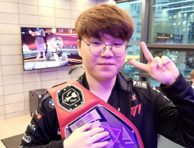 博格巴在中 博格巴在中